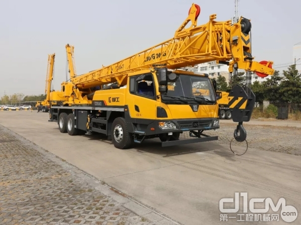 柳工起重機(jī)